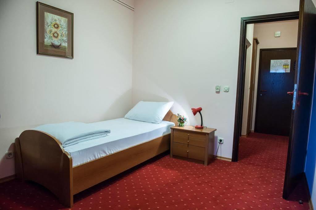 Hotel Europa Zagreb Bagian luar foto